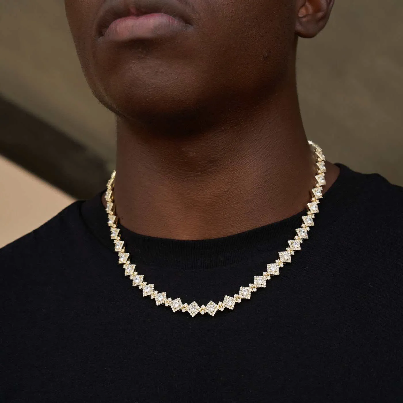 Cloister Link Chain in Yellow Gold